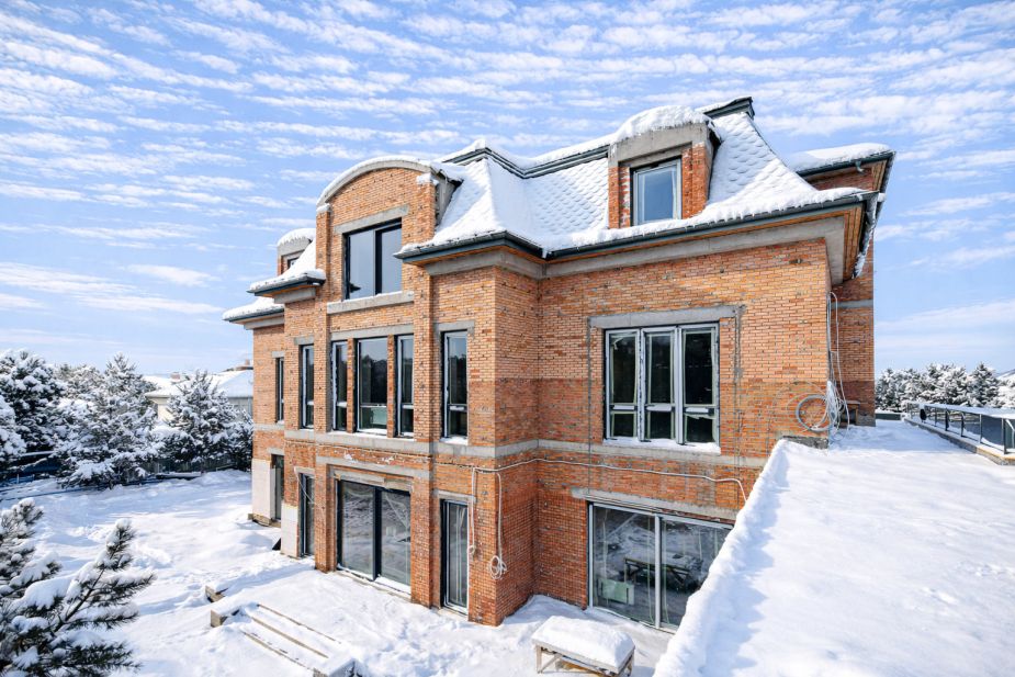 Дом под отделку в Ренессанс парк