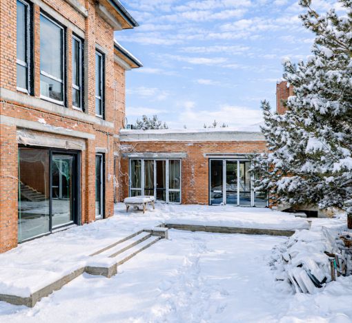 Дом под отделку в Ренессанс парк