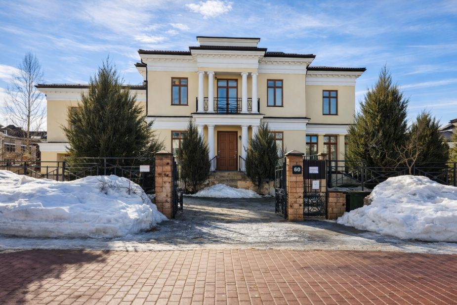 Дом в аренду в КП Монолит