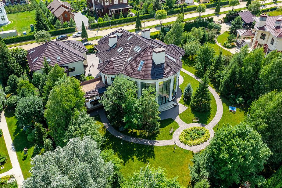 Особняк в КП Монтевиль