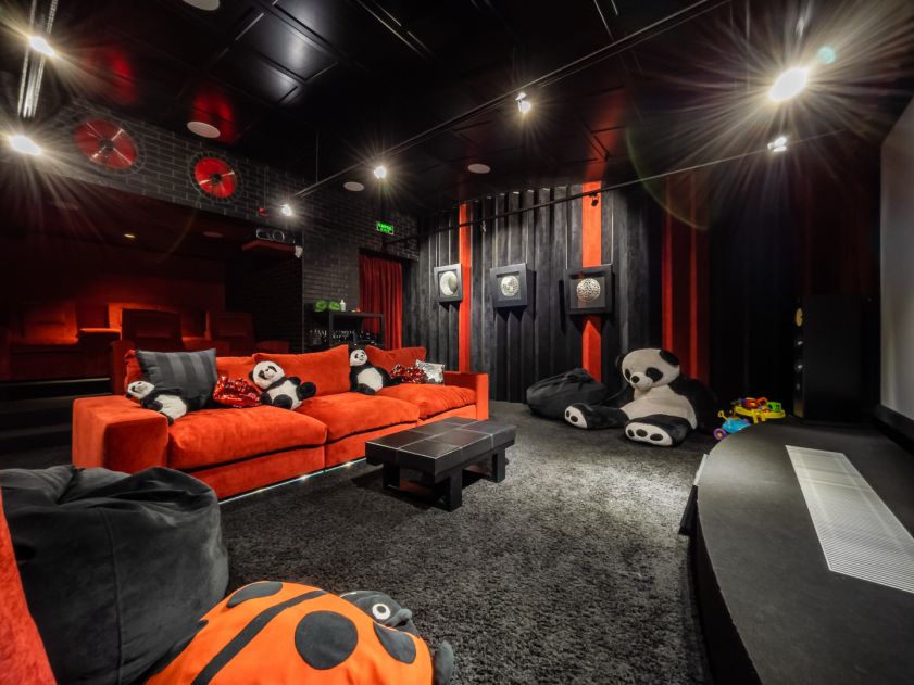 Дом с парком в Поздняково