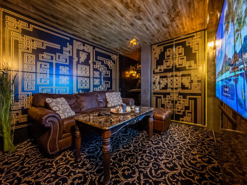 Дом с парком в Поздняково