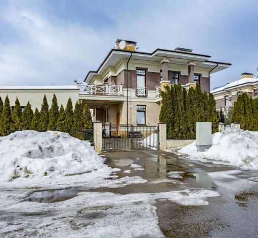 Современный дом в КП Прозорово