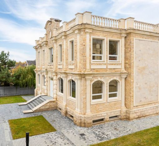 Особняк в КП Петровский парк