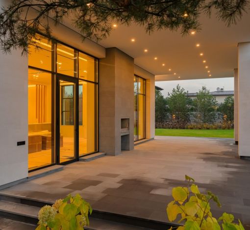 Вилла из мрамора в Николо-Урюпино