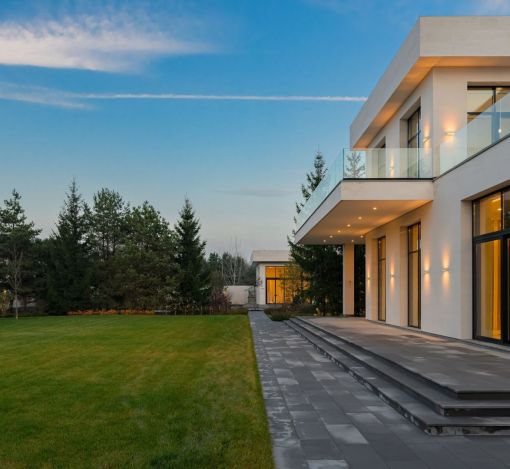 Вилла из мрамора в Николо-Урюпино