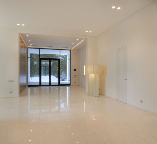 Вилла из мрамора в Николо-Урюпино