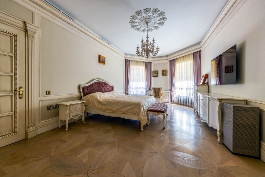 Дом с бассейном в КП ПаркВилл