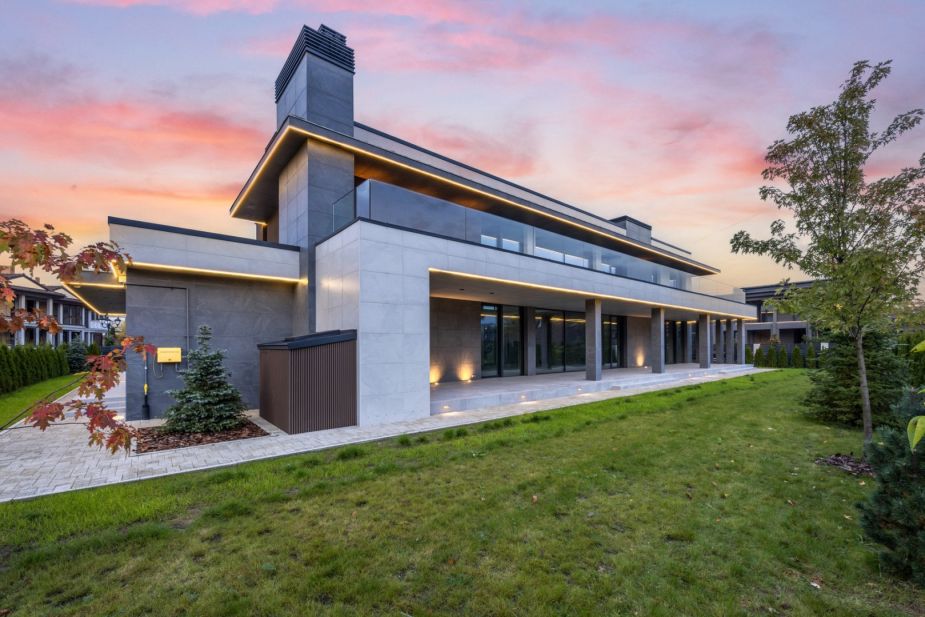 Современный дом в КП Онегино