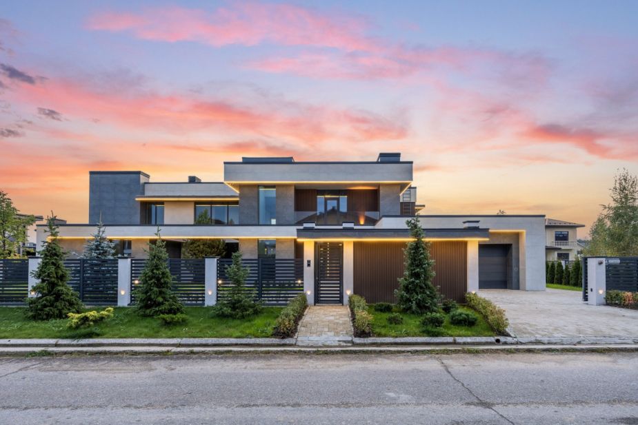 Современный дом в КП Онегино