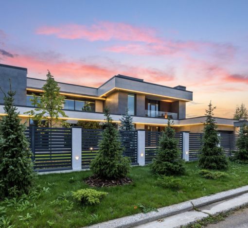 Современный дом в КП Онегино