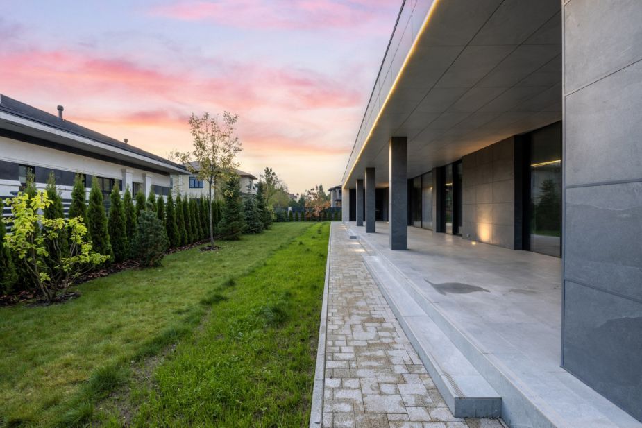 Современный дом в КП Онегино