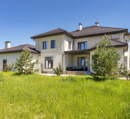 Особняк в кп Шато Соверен