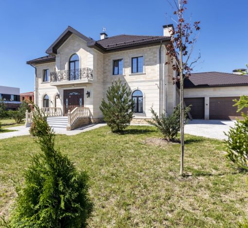 Особняк в кп Шато Соверен