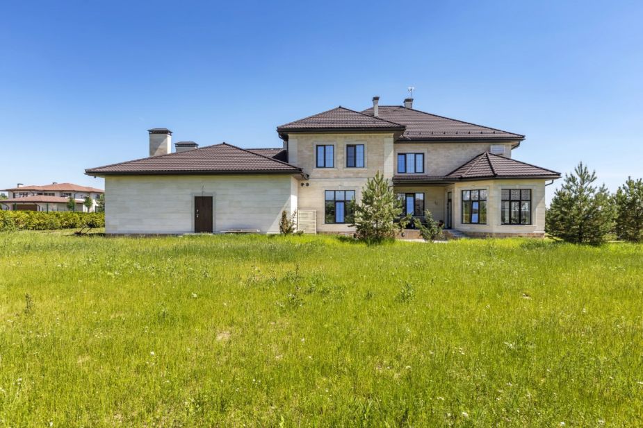 Особняк в кп Шато Соверен