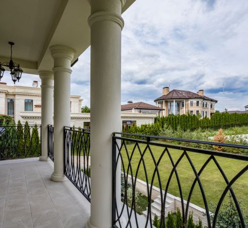 Новый дом в КП Ренессанс парк