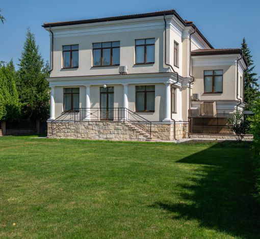 Дом в КП Резиденция Монолит