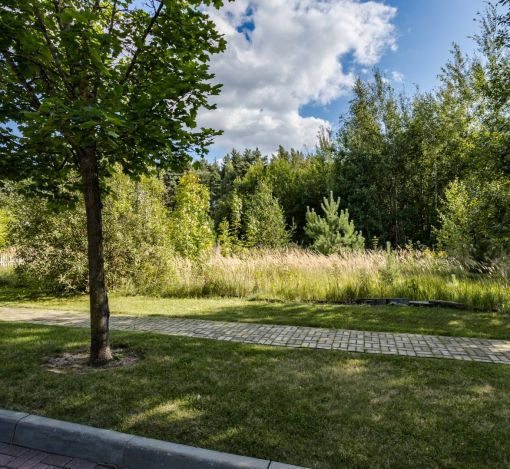 Участок в Резиденции Бенилюкс