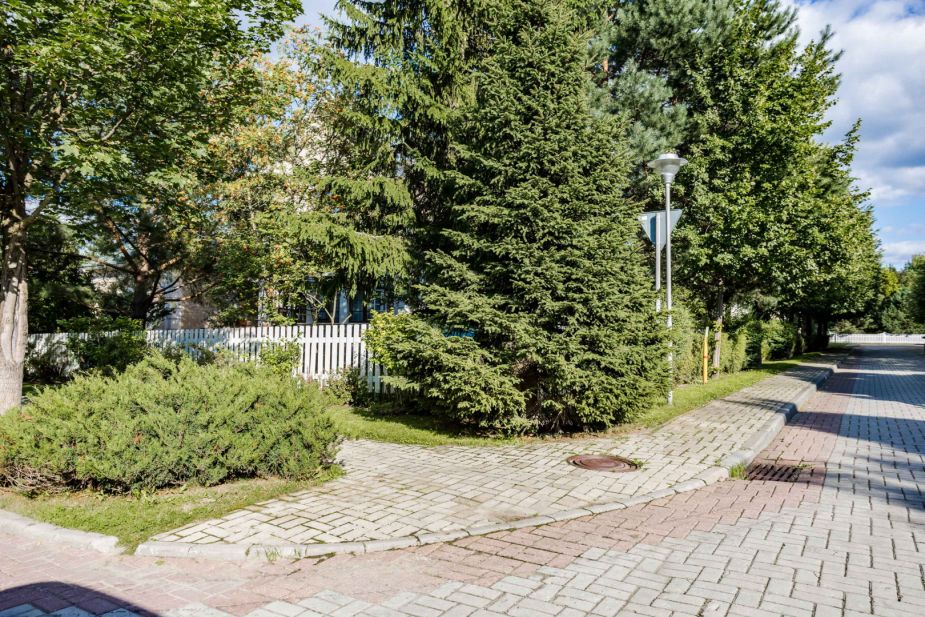 Участок в Резиденции Бенилюкс