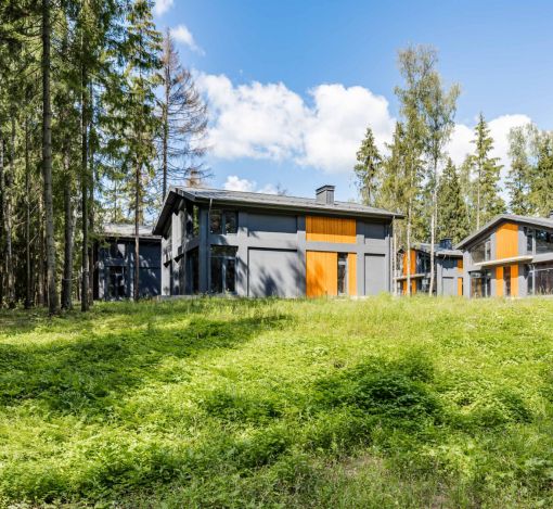 Дом под отделку в кп Лесные Зори