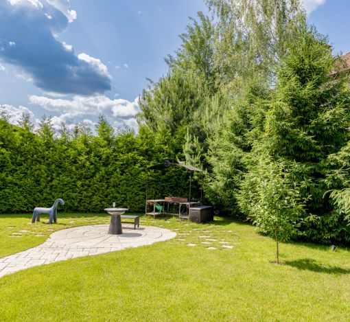 Стильный дом в КП Монтевиль