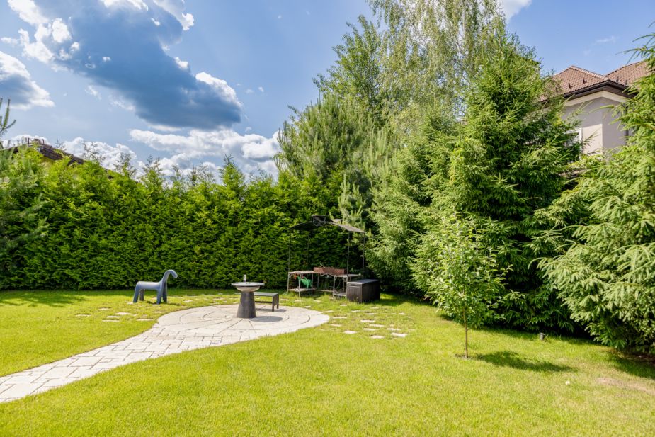 Стильный дом в КП Монтевиль