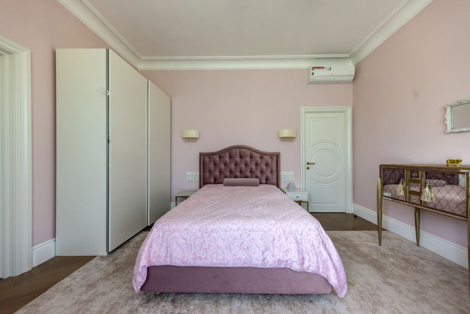 Стильный дом в КП Монтевиль