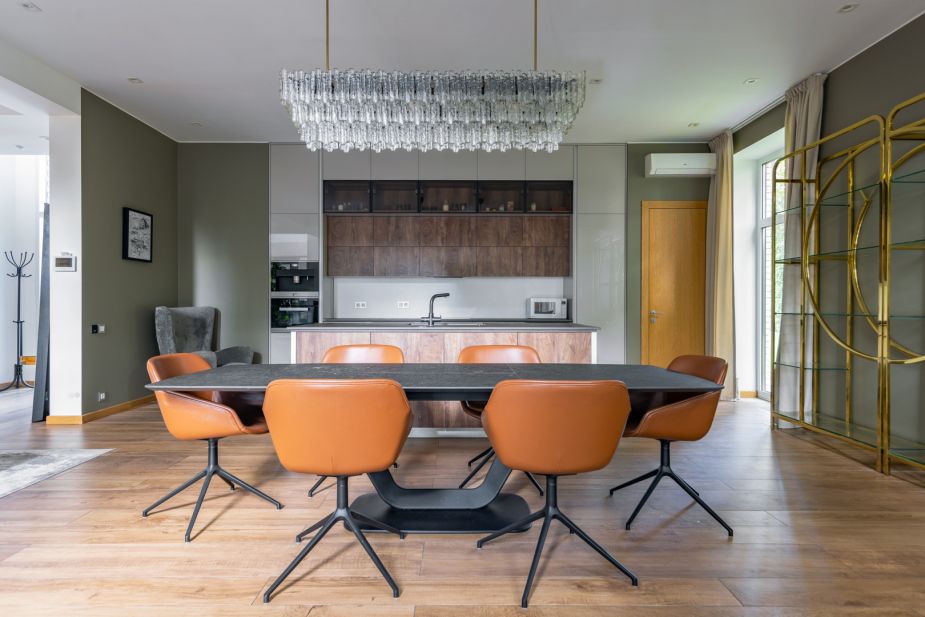 Стильный дом в КП Монтевиль