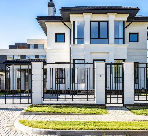 Дом у озера в КП Новорижский