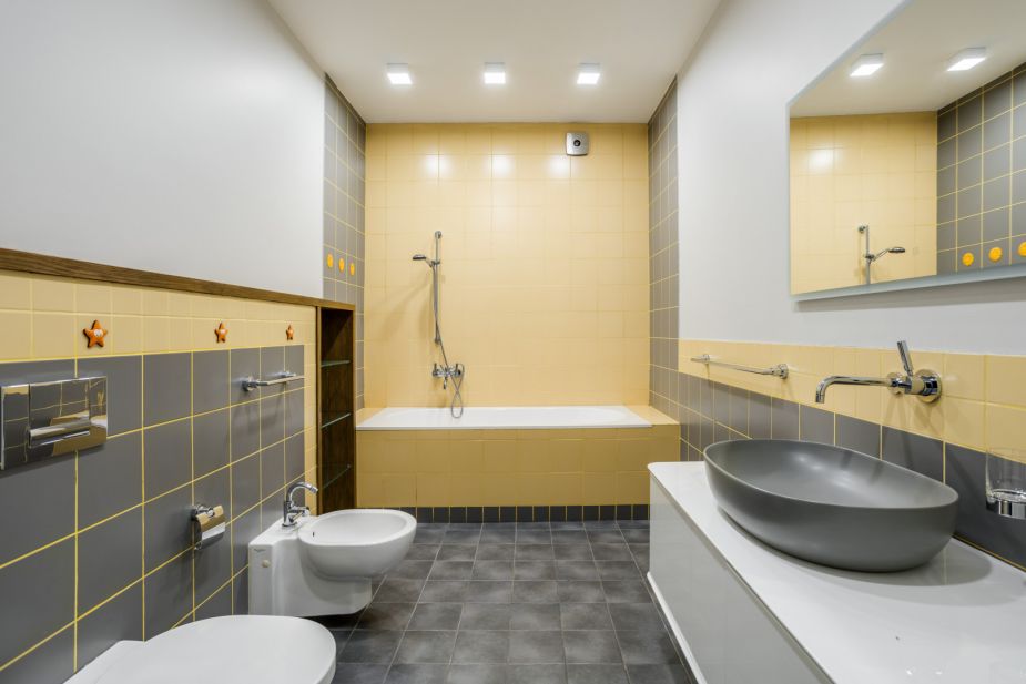 Дом с бассейном в поселке Новинки