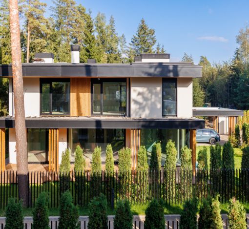 Дом у озера в КП Усадьба