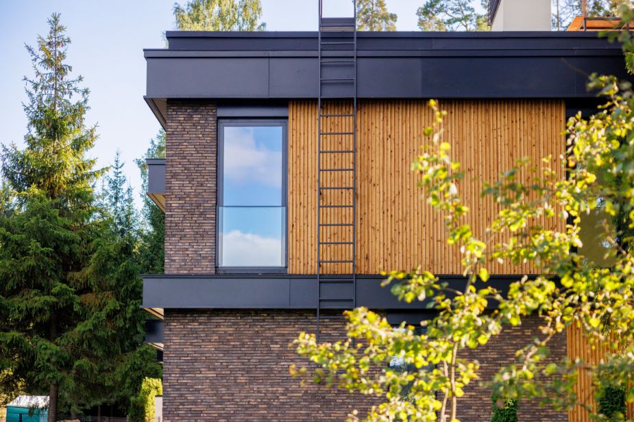 Дом у озера в КП Усадьба