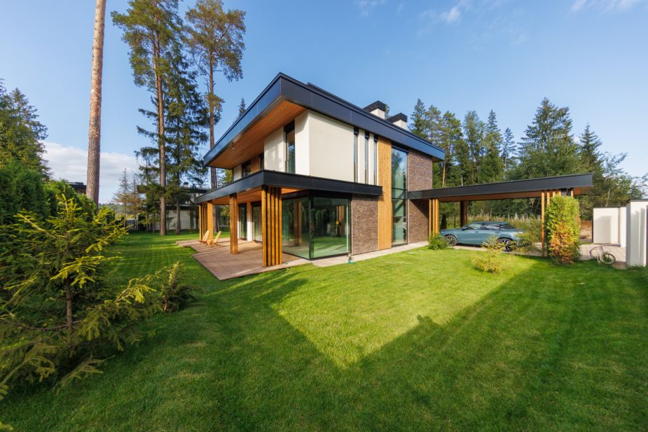 Дом у озера в КП Усадьба