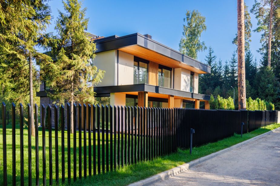 Дом у озера в КП Усадьба