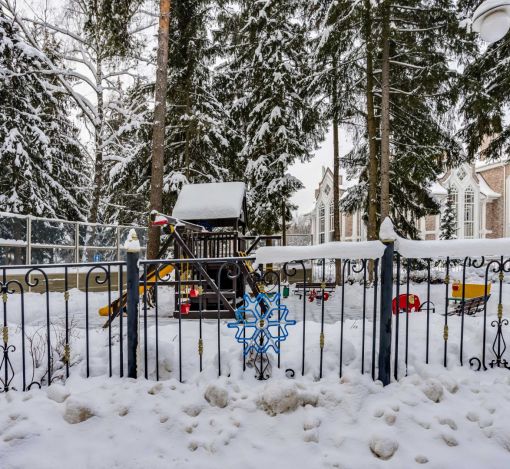 Участок у леса в КП Шервуд