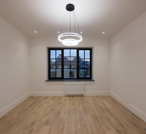 Стильный дом в КП Европа-1