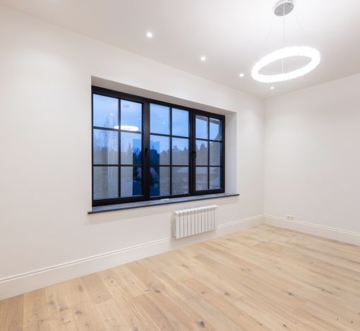 Стильный дом в КП Европа-1