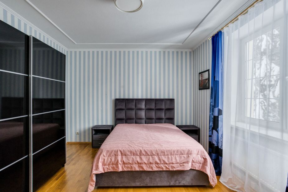 Дом на лесном участке в КП Шервуд