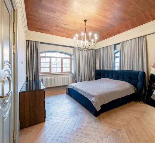 Дом с теннисным котом в СНТ Пламя