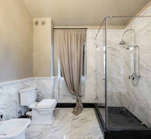 Дом с теннисным котом в СНТ Пламя