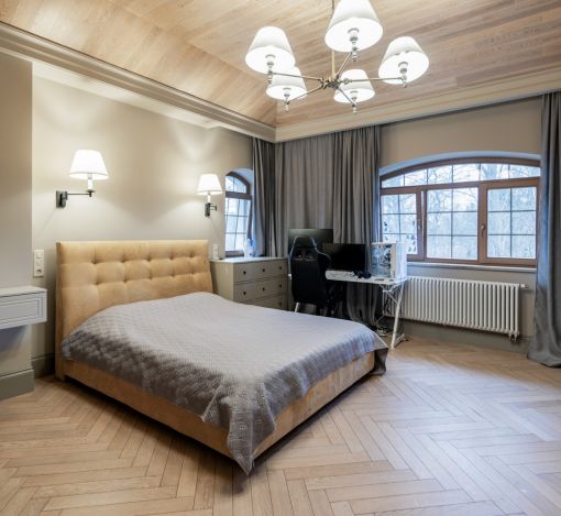 Дом с теннисным котом в СНТ Пламя