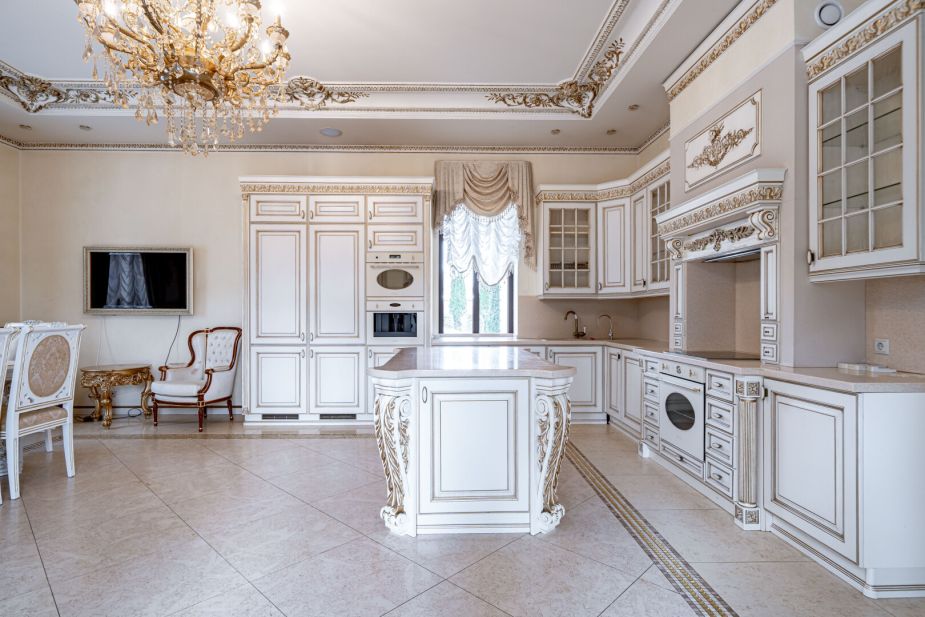 Классический дом в Славково