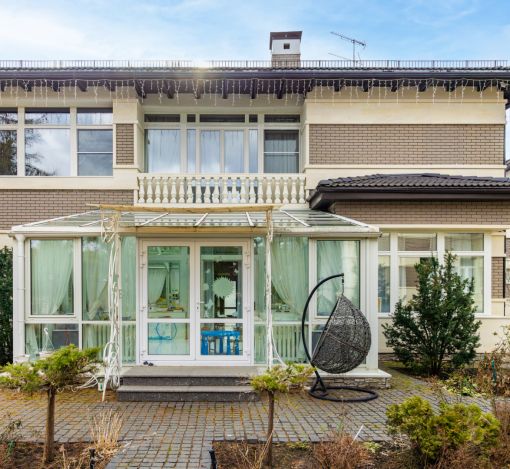 Готовый дом в Резиденции Бенилюкс