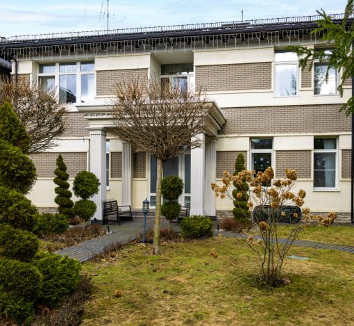 Готовый дом в Резиденции Бенилюкс