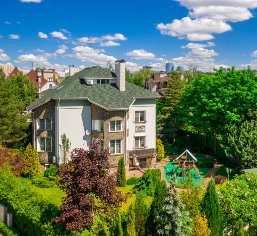 Дом с отделкой в КП Береста