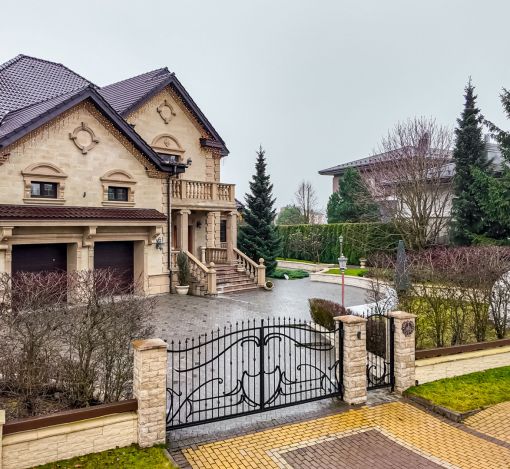 Особняк в КП Миллениум парк