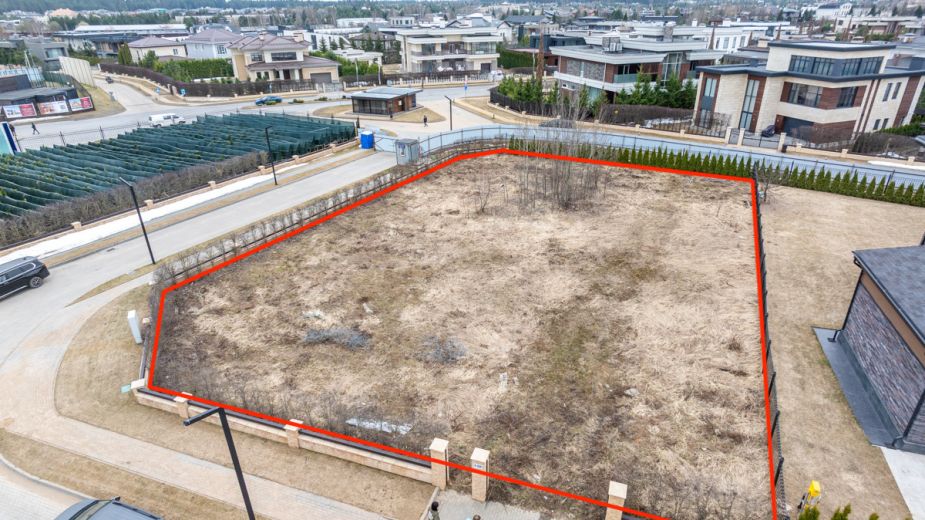 Участок в КП "Миллениум парк"