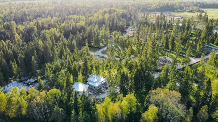 Участок у воды в КП Ели Эстейт