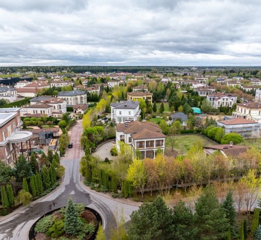 Дом под отделку в КП Монолит