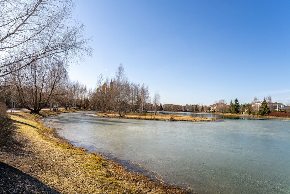 Дом в кп Резиденция Монолит